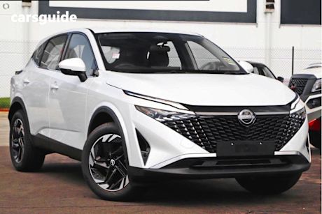 White 2025 Nissan Qashqai SUV ST-L F