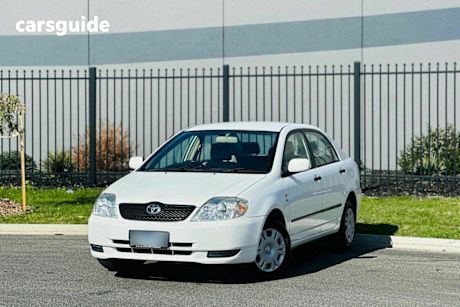White 2002 Toyota Corolla Sedan