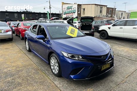 Blue 2018 Toyota Camry Sedan Ascent Sport (hybrid)