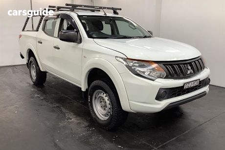 White 2017 Mitsubishi Triton Dual Cab Utility GLX (4X4)