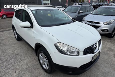 White 2012 Nissan Dualis Wagon ST (4X2)