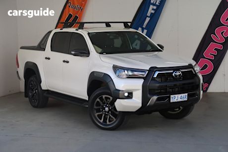 White 2022 Toyota Hilux Double Cab Pick Up Rogue (4X4)