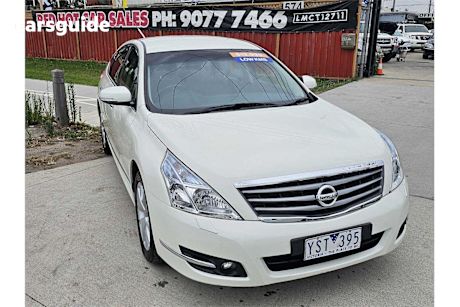 White 2011 Nissan Maxima Sedan 250 ST-L