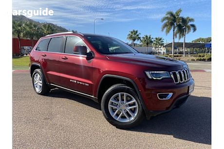Red 2017 Jeep Grand Cherokee Wagon LAREDO 4X4