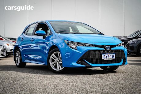 Blue 2020 Toyota Corolla Hatchback Ascent Sport (hybrid)