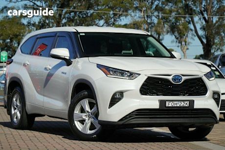 White 2024 Toyota Kluger Wagon GX 4X4