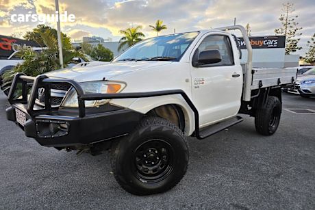 White 2007 Toyota Hilux Cab Chassis SR (4X4)