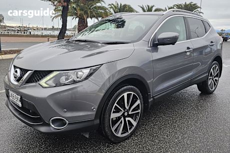 Grey 2016 Nissan Qashqai Wagon TI (4X2)