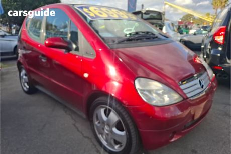 Red 2000 Mercedes-Benz A190 Hatchback Avantgarde