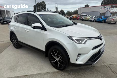 White 2017 Toyota RAV4 Wagon GXL (4X4)