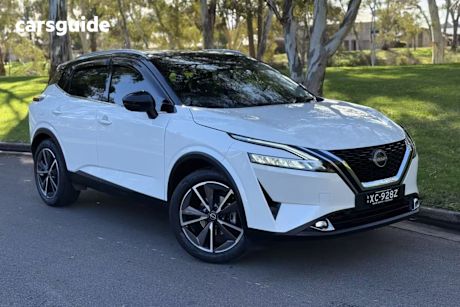 White 2023 Nissan Qashqai Wagon ST-L