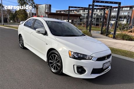 White 2017 Mitsubishi Lancer Sedan ES Sport