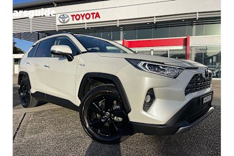 White 2021 Toyota RAV4 SUV CRUISER F