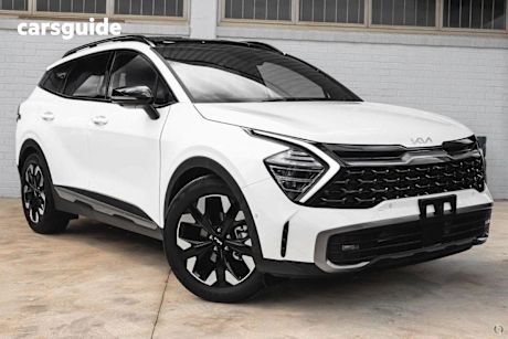 White 2025 Kia Sportage SUV GT-LINE 4WD