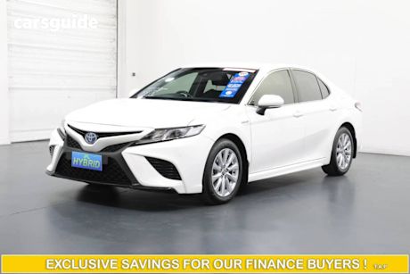 White 2020 Toyota Camry Sedan Ascent Sport (hybrid)