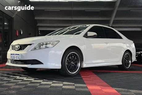 White 2015 Toyota Aurion Sedan AT-X