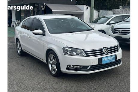 White 2015 Volkswagen Passat Sedan 118TSI F