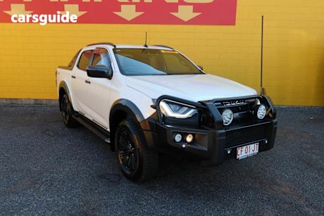 White 2022 Isuzu D-MAX Crew Cab Utility X-Terrain (4X4)