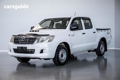 White 2012 Toyota Hilux Dual Cab Pick-up SR