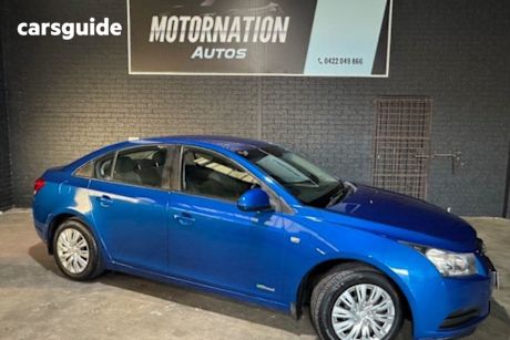 Blue 2010 Holden Cruze Sedan