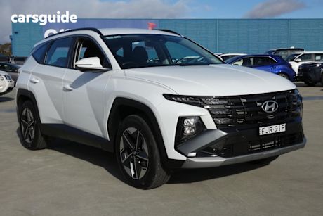 White 2024 Hyundai Tucson Wagon (FWD)