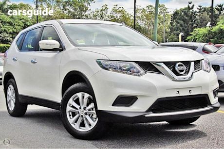 White 2014 Nissan X-Trail SUV ST F