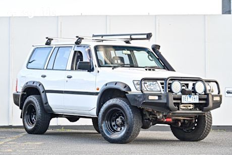 White 2003 Nissan Patrol Wagon ST (4X4)