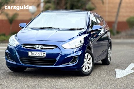 Blue 2016 Hyundai Accent Hatchback Active