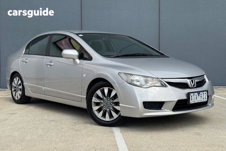 Silver 2010 Honda Civic Sedan VTI-L
