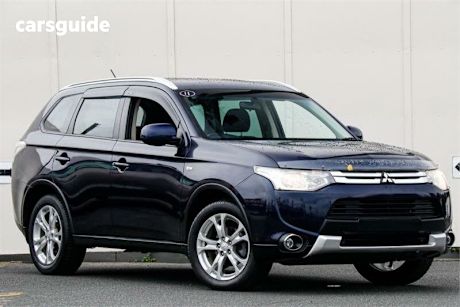 Blue 2014 Mitsubishi Outlander Wagon ES (4X2)