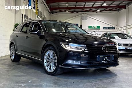 Black 2015 Volkswagen Passat Wagon 140 TDI Highline