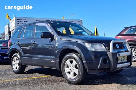 Black 2007 Suzuki Grand Vitara Wagon Trekker