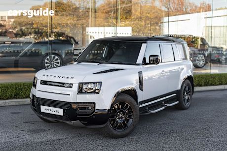 White 2022 Land Rover Defender Wagon 110 P525 V8 (386KW)