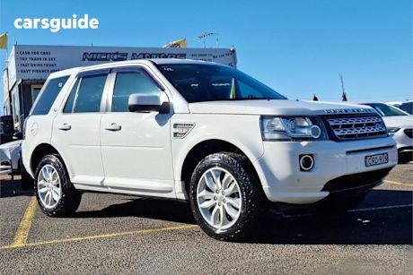 White 2013 Land Rover Freelander 2 Wagon SD4 SE (4X4)