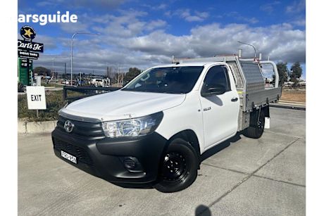 White 2017 Toyota Hilux Cab Chassis Workmate