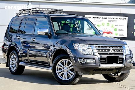Grey 2017 Mitsubishi Pajero Wagon Glx Lwb (4X4)