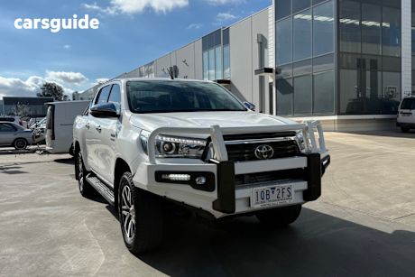 White 2019 Toyota Hilux Double Cab Pick Up Sr5 (4X4)