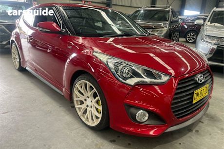 Red 2014 Hyundai Veloster Coupe SR Turbo