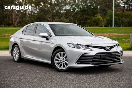 Silver 2021 Toyota Camry Sedan Ascent