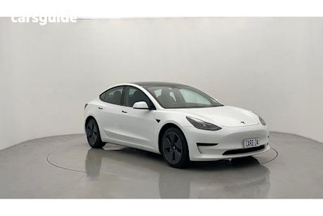 White 2022 Tesla Model 3 Sedan Rear-Wheel Drive