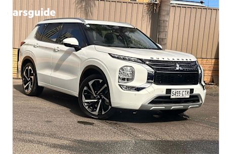 White 2022 Mitsubishi Outlander Wagon Exceed 7 Seat (awd)