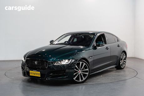 Green 2015 Jaguar XE Sedan 25T R-Sport