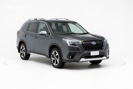 Silver 2024 Subaru Forester Wagon 2.5I-S (awd)