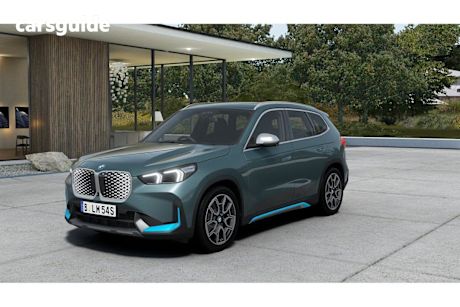 Green 2024 BMW IX1 SUV EDRIVE20 XLINE F