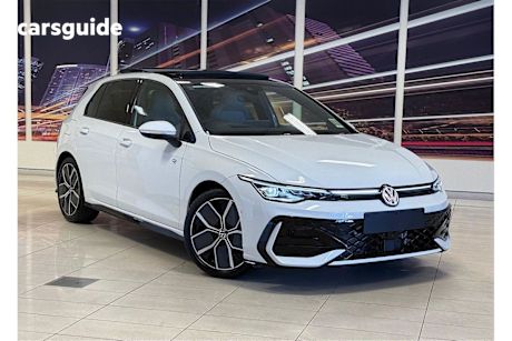 White 2025 Volkswagen Golf Hatch 110TSI R-LINE F