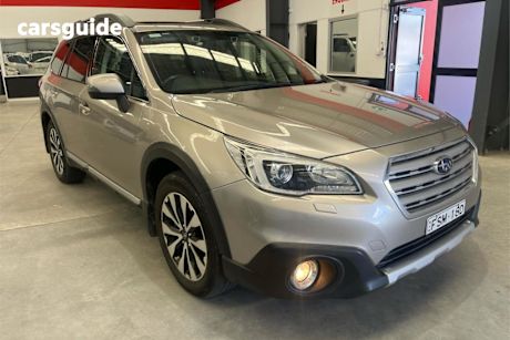 Gold 2016 Subaru Outback Wagon 3.6R