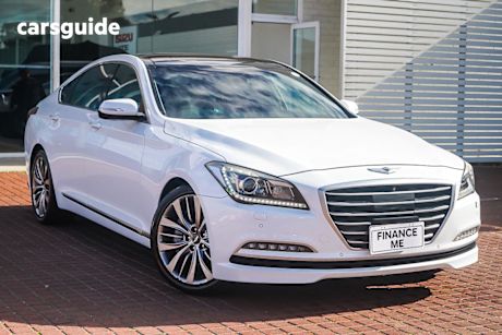 White 2015 Hyundai Genesis Sedan (ultimate Pack)