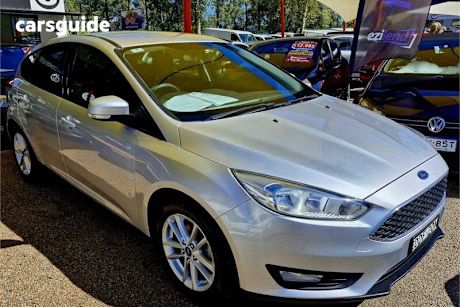 Silver 2015 Ford Focus Hatchback Trend