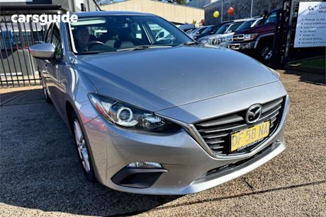 Silver 2015 Mazda 3 Hatchback NEO