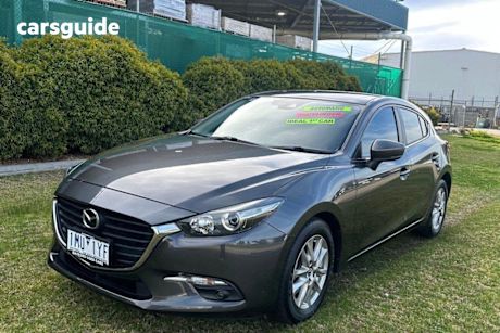 Grey 2018 Mazda 3 Hatchback Maxx Sport